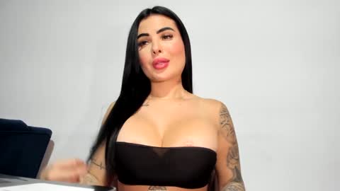 Snapshot of sexual_addiction chatting on October 7, 2025, 11:46 pm SARA online show from October 7, 2025, 11:46 pm