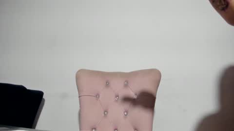 Snapshot of sexual_addiction chatting on October 14, 2025, 12:00 am SARA online show from October 14, 2025, 12:00 am