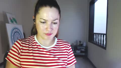 Snapshot of sexwwoman chatting on January 11, 2025, 10:40 pm CHIARA online show from January 11, 2025, 10:40 pm