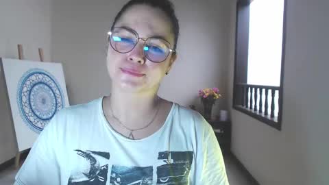 Snapshot of sexwwoman chatting on February 16, 2025, 9:16 pm CHIARA online show from February 16, 2025, 9:16 pm