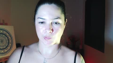 Snapshot of sexwwoman chatting on February 26, 2025, 12:05 am CHIARA online show from February 26, 2025, 12:05 am