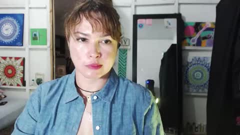 Snapshot of sexwwoman chatting on October 21, 2025, 7:36 pm CHIARA online show from October 21, 2025, 7:36 pm