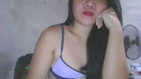 Snapshot of sexxxymomsh chatting on May 7, 2026, 7:14 am sexxxymomsh online show from May 7, 2026, 7:14 am