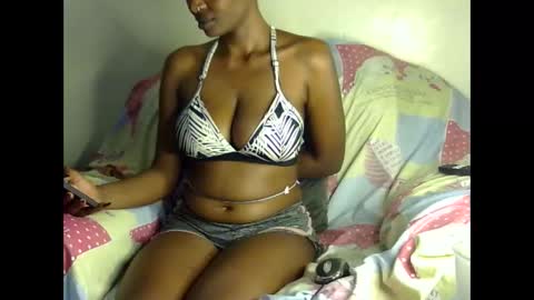 Snapshot of sexxy_boobiess chatting on December 20, 2025, 11:50 am Natural boobs online show from December 20, 2025, 11:50 am
