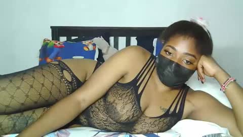 sexxybooty254 online show from February 2, 2026, 4:55 am