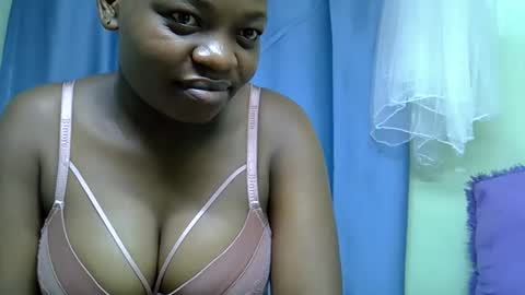African Queen online show from May 17, 2026, 8:27 pm