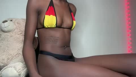 sexy_aluna online show from October 13, 2025, 11:05 pm