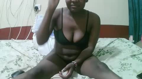 Snapshot of sexy_bbae chatting on October 30, 2025, 7:14 pm sexy_bbae online show from October 30, 2025, 7:14 pm