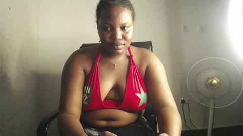 Snapshot of sexy_bigmama0 chatting on June 13, 2026, 5:05 am Jamilah online show from June 13, 2026, 5:05 am