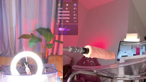 Snapshot of sexy_blonde_doll chatting on February 9, 2026, 12:03 am Lina online show from February 9, 2026, 12:03 am