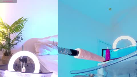 Snapshot of sexy_blonde_doll chatting on February 19, 2026, 12:50 am Lina online show from February 19, 2026, 12:50 am