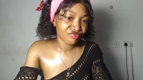 Snapshot of sexy_bluey247 chatting on February 2, 2026, 8:02 am sexy_bluey247 online show from February 2, 2026, 8:02 am