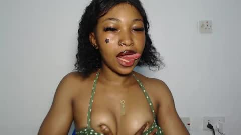 Snapshot of sexy_bluey247 chatting on April 4, 2026, 4:33 am sexy_bluey247 online show from April 4, 2026, 4:33 am