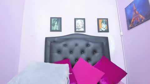 sexy_candy18x online show from May 16, 2026, 12:18 am