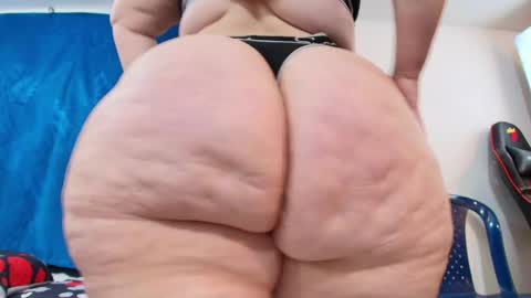 Snapshot of sexy_curvi chatting on April 21, 2026, 4:56 pm karla instagram online show from April 21, 2026, 4:56 pm