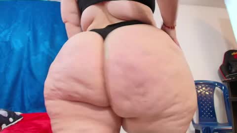 Snapshot of sexy_curvi chatting on May 18, 2026, 4:46 pm karla instagram online show from May 18, 2026, 4:46 pm