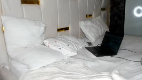 Snapshot of sexy_cutejoy chatting on January 6, 2025, 5:52 am Joy online show from January 6, 2025, 5:52 am