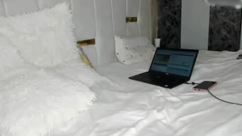 Snapshot of sexy_cutejoy chatting on February 25, 2025, 1:39 pm Joy online show from February 25, 2025, 1:39 pm