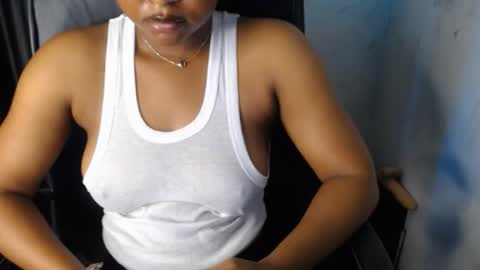 Snapshot of sexy_dick_drainer chatting on October 28, 2025, 9:46 am TAISHA online show from October 28, 2025, 9:46 am