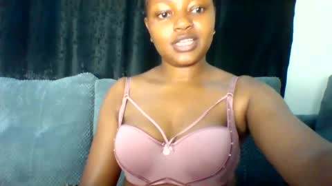 sexy_divaaa online show from May 26, 2026, 8:54 am
