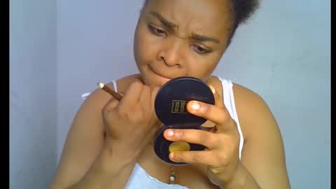 Snapshot of sexy_ebonygirl_ chatting on September 21, 2025, 8:43 pm Clara online show from September 21, 2025, 8:43 pm