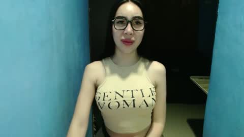 sexy_emily92 online show from March 16, 2026, 8:13 pm