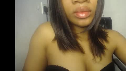 Ella online show from June 11, 2026, 7:23 pm