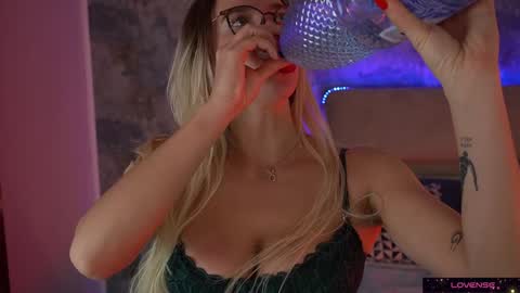 Snapshot of sexy_ira chatting on February 5, 2025, 11:34 am Ira online show from February 5, 2025, 11:34 am