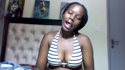 Snapshot of sexy_june chatting on December 12, 2024, 4:26 am sexy online show from December 12, 2024, 4:26 am
