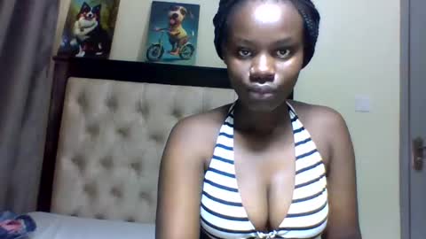Snapshot of sexy_june chatting on December 15, 2024, 4:29 am sexy online show from December 15, 2024, 4:29 am