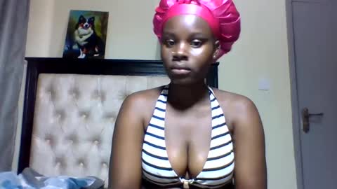 Snapshot of sexy_june chatting on January 6, 2025, 1:30 pm sexy online show from January 6, 2025, 1:30 pm