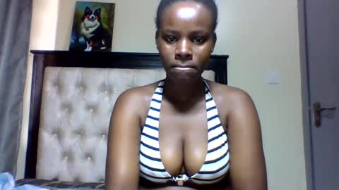Snapshot of sexy_june chatting on January 11, 2025, 5:10 am sexy online show from January 11, 2025, 5:10 am