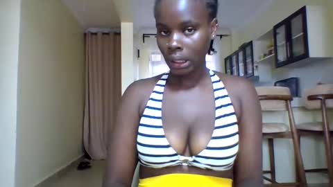 Snapshot of sexy_june chatting on January 24, 2025, 6:57 am sexy online show from January 24, 2025, 6:57 am