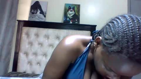 Snapshot of sexy_june chatting on February 26, 2025, 4:14 am sexy online show from February 26, 2025, 4:14 am