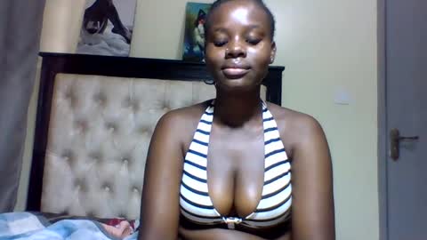 Snapshot of sexy_june chatting on March 11, 2025, 7:04 am sexy online show from March 11, 2025, 7:04 am