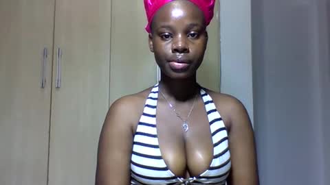 Snapshot of sexy_june chatting on September 13, 2025, 8:03 am sexy online show from September 13, 2025, 8:03 am