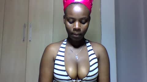 Snapshot of sexy_june chatting on September 16, 2025, 7:20 am sexy online show from September 16, 2025, 7:20 am