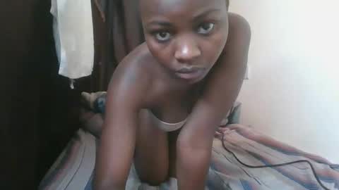 sexy_june20 online show from February 19, 2026, 10:17 pm