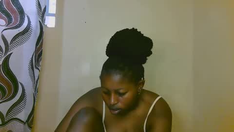 Snapshot of sexy_latasha chatting on October 23, 2025, 4:01 am sexy_latasha online show from October 23, 2025, 4:01 am