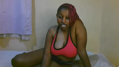 sexy_latasha online show from February 16, 2026, 6:26 pm