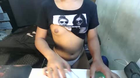 sexy_leacum online show from May 22, 2026, 1:17 pm