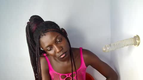 Snapshot of sexy_lilyyy chatting on October 12, 2025, 11:04 pm lily online show from October 12, 2025, 11:04 pm