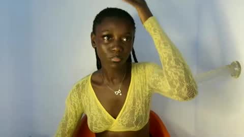 Snapshot of sexy_lilyyy chatting on October 19, 2025, 11:27 pm lily online show from October 19, 2025, 11:27 pm