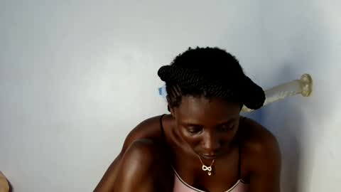 Snapshot of sexy_lilyyy chatting on October 21, 2025, 2:56 am lily online show from October 21, 2025, 2:56 am