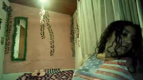 sexy lolas online show from March 28, 2026, 11:48 pm