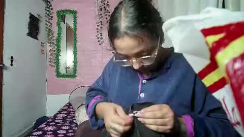 Snapshot of sexy_lolas chatting on June 12, 2026, 1:59 am sexy lolas online show from June 12, 2026, 1:59 am