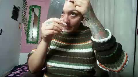 Snapshot of sexy_lolas chatting on July 1, 2026, 2:02 am sexy lolas online show from July 1, 2026, 2:02 am