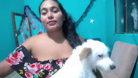 Snapshot of sexy_love_15 chatting on December 23, 2024, 6:11 am SIRENA LOVE online show from December 23, 2024, 6:11 am