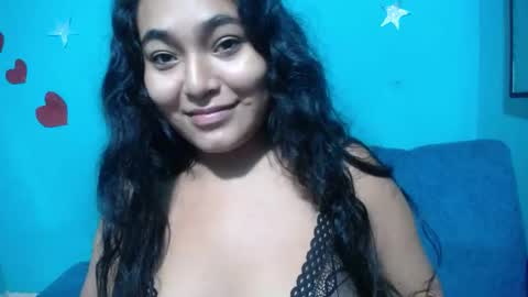 Snapshot of sexy_love_15 chatting on January 25, 2025, 6:01 am SIRENA LOVE online show from January 25, 2025, 6:01 am