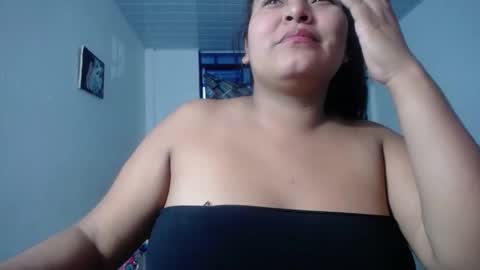 Snapshot of sexy_love_15 chatting on October 19, 2025, 10:43 pm SIRENA LOVE online show from October 19, 2025, 10:43 pm